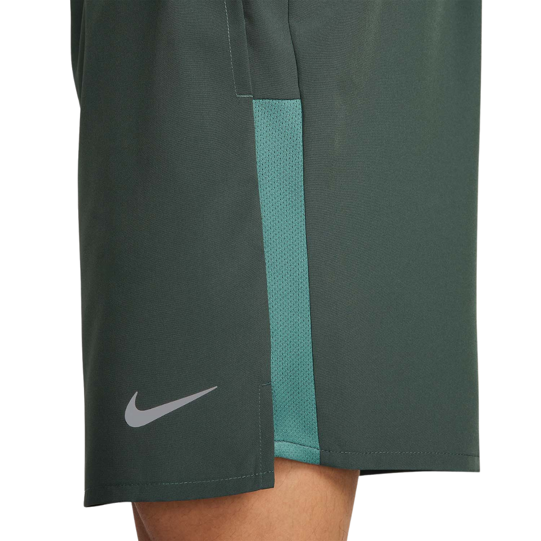 Nike challenger 18cm shorts 'vintage green'