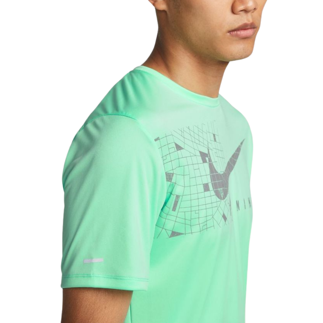 Nike running division graphic t-shirt 'green glow'