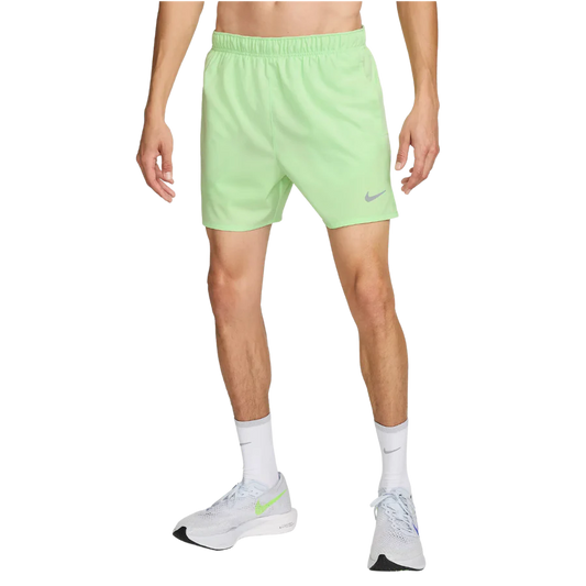 Nike challenger 18cm shorts 'vapour green'